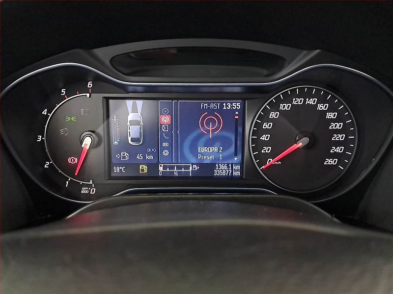 Ford S-MAX (2014) 2.0 TDCi, Serv.kniha, Xenony - fotka 11 z 17