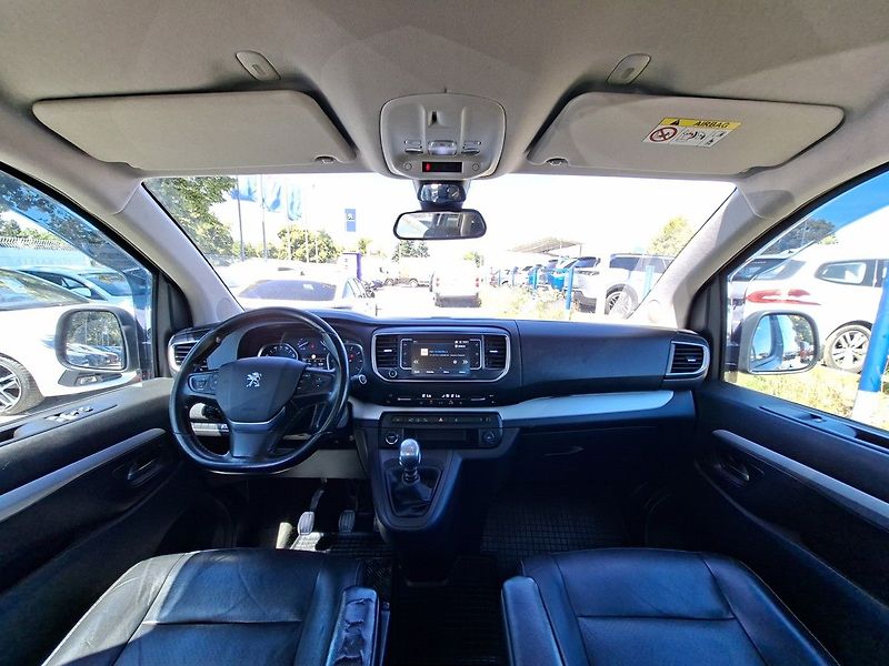 Peugeot Traveller 2,0 BHDI 150k 8M - fotka 2 z 27