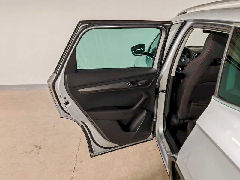 Škoda Karoq (2018) 2.0 TDI 110 kW DSG 4x4 Style P - fotka 23 z 29