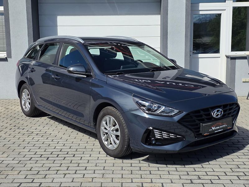 Hyundai i30 (2022) 1.5i COMFORT TAŽNÉ KAMERA - fotografie inzerátu