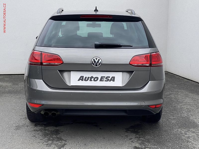 Volkswagen Golf (2014) 1.4 TSi, CUP, DSG, kamera - fotka 5 z 19