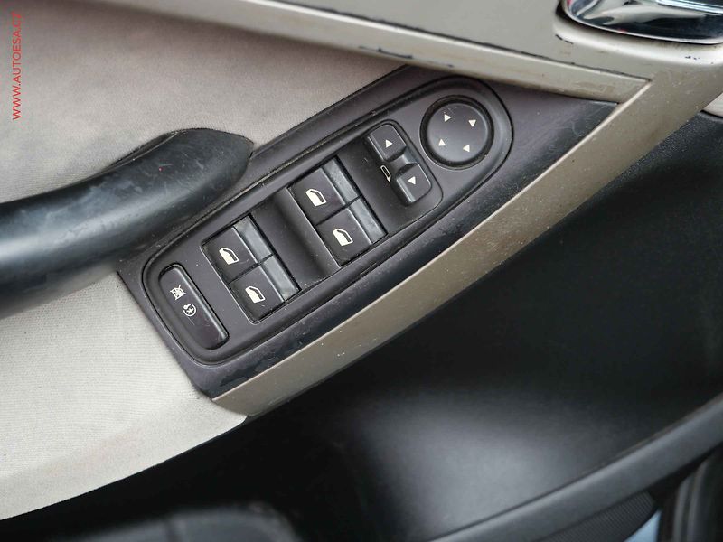 Citroën C4 Picasso (2007) 1.8i, AC, temp - fotka 13 z 18
