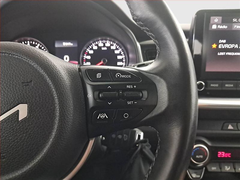 Kia Stonic (2022) Exclusive 1.0 T-GDI, EXCLUSIVE - fotka 17 z 18
