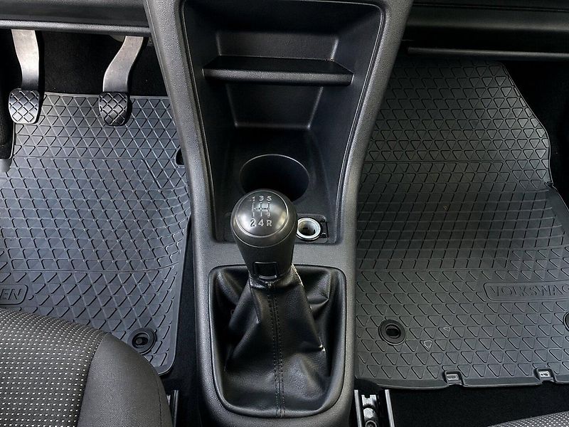 Volkswagen up! 1,0MPi (44kW)*KLIMATIZACE* - fotka 12 z 15