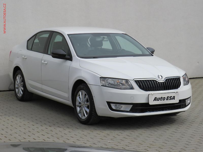 Škoda Octavia (2015) 2.0TDi, ČR, AC, tempo, park - fotografie inzerátu