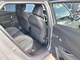 Peugeot 2008 (2025) ALLURE PureTech 130 EAT8 - náhled 16