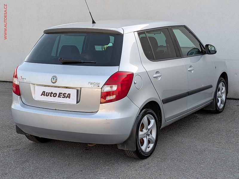 Škoda Fabia (2008) 1.2HTP, ČR, AC, zmk.řazení - fotka 6 z 12