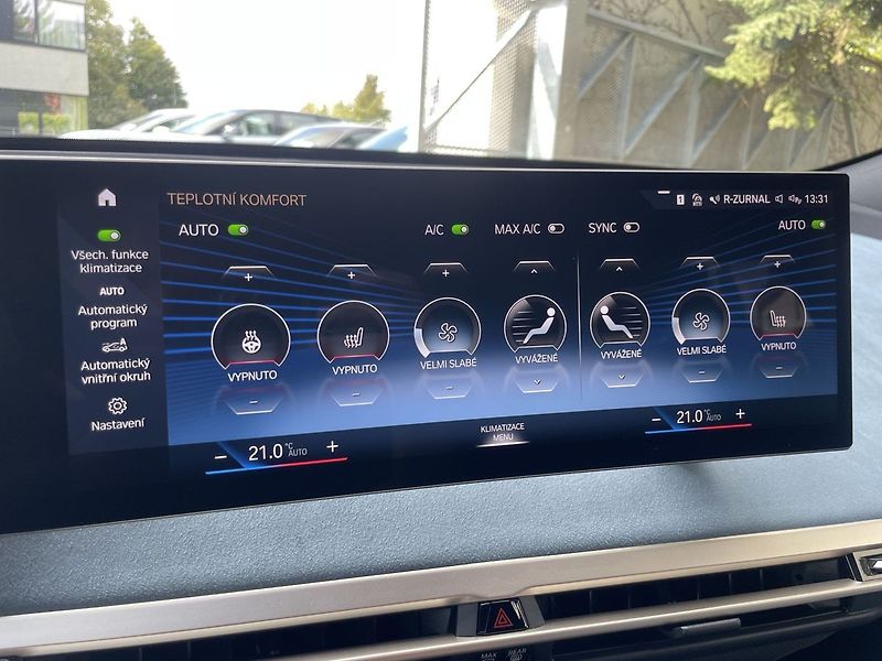 BMW Ostatní xDrive40 H&K REZERVACE - fotka 26 z 43