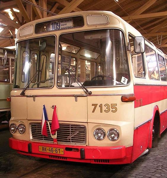 Autobus Škoda 706 RTO. Foto: Wikimedia Commons, Ladin, CC BY-SA 4.0