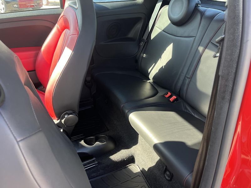 Abarth 500 (2009) 1.4 T 118KW essensse 96000KM - fotka 18 z 26