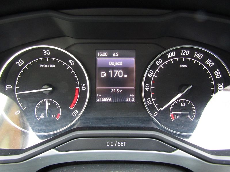 Škoda Superb (2017) 1.6 TDI 88kW - fotka 30 z 40