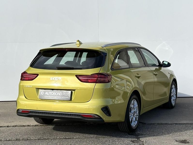 Kia Ceed 1.5 T-GDI 117kW FRESH - fotka 2 z 20