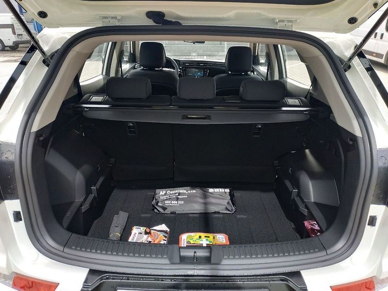 KGM Korando 1.5T, CLUB,2WD, AT, SKLADEM - fotka 9 z 36