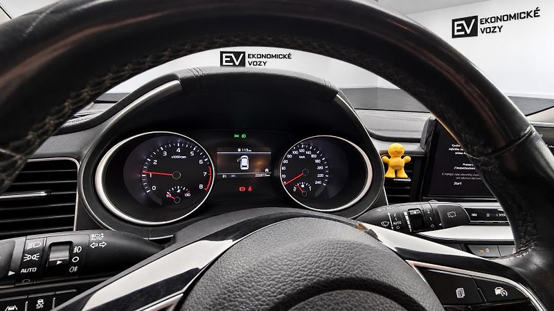 Kia Ceed (2022) 1.5 T-GDI,ČR,SERVIS,1 MAJITEL - fotka 12 z 15