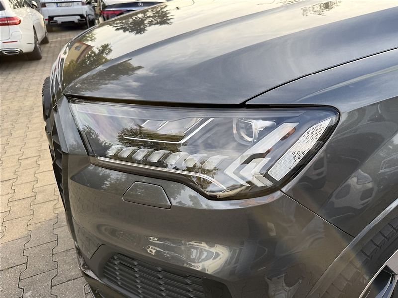 Audi Q7 50 TDI S-Line Quattro - fotka 37 z 37