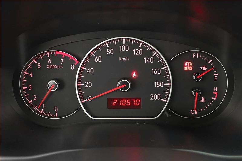 Suzuki SX4 (2009) 1.6 VVT, ČR,1.maj - fotka 8 z 13