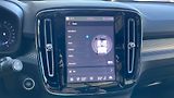 Volvo XC40 ULTIMATE DARK, B4 FWD, 145+10 - náhled 25