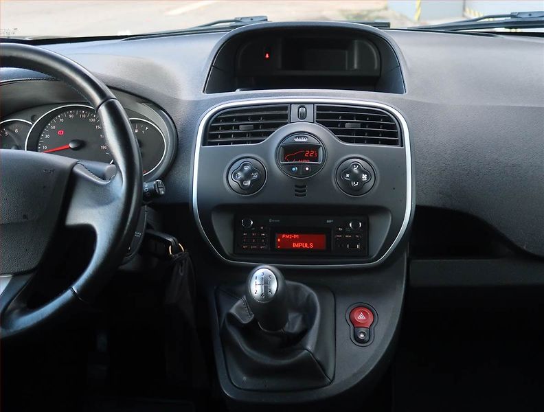Renault Kangoo (2017) 1.5 dCi, 5Míst, ČR, 1Maj, DPH - fotka 12 z 19