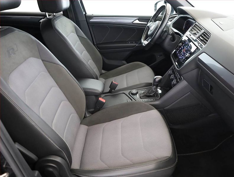 Volkswagen Tiguan Allspace (2019) R-Line 2.0 TSI - fotka 7 z 27
