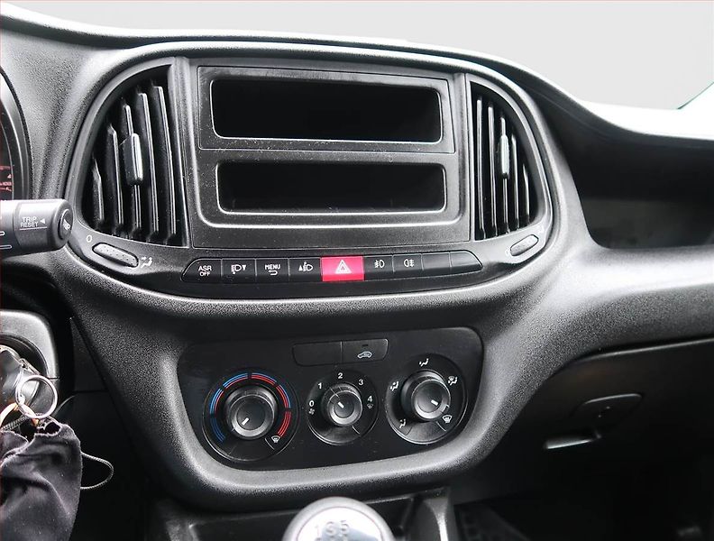 Fiat Dobló (2018) 1.4 i, ČR, 1Maj, DPH - fotka 11 z 13