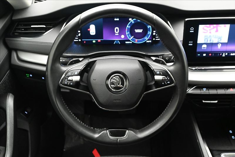 Škoda Octavia 2,0 TDI 110 KW DSG TAŽNÉ Záruk - fotka 18 z 31
