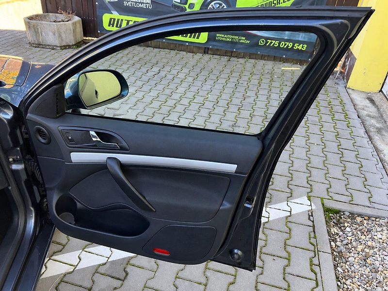 Škoda Octavia 1,6TDi (77kW)*STK DO 10/2028* - fotka 15 z 15