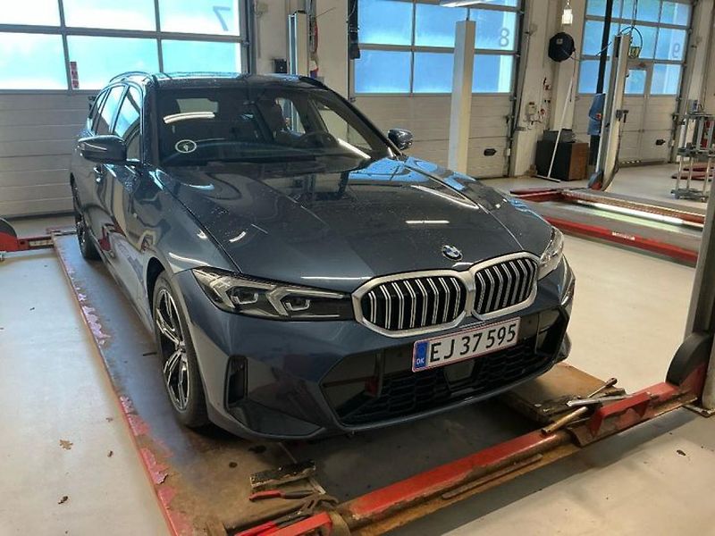 BMW Řada 3 330i xDrive Touring - fotografie inzerátu