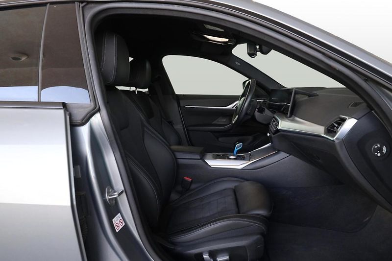 BMW i4 eDrive40 Gran Coupé - fotka 23 z 24