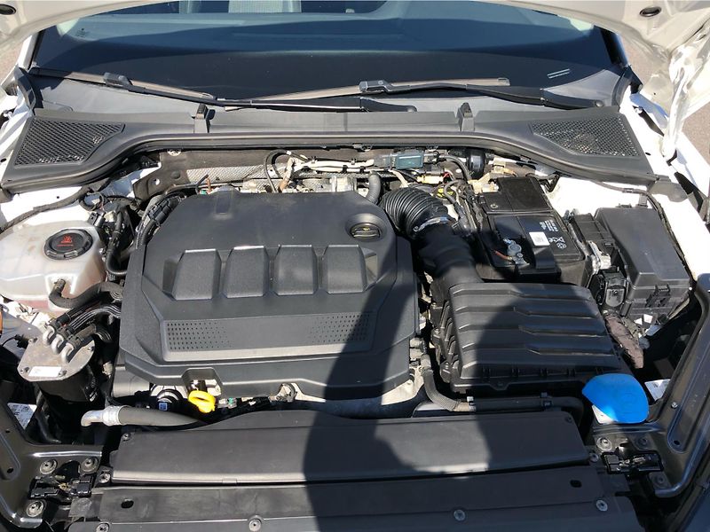Škoda Octavia 2.0 TDI Ambition - fotka 28 z 28