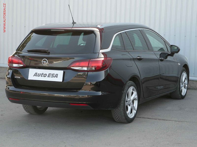 Opel Astra (2021) 1.2T, 1.maj,ČR, AC, LED - fotka 4 z 21