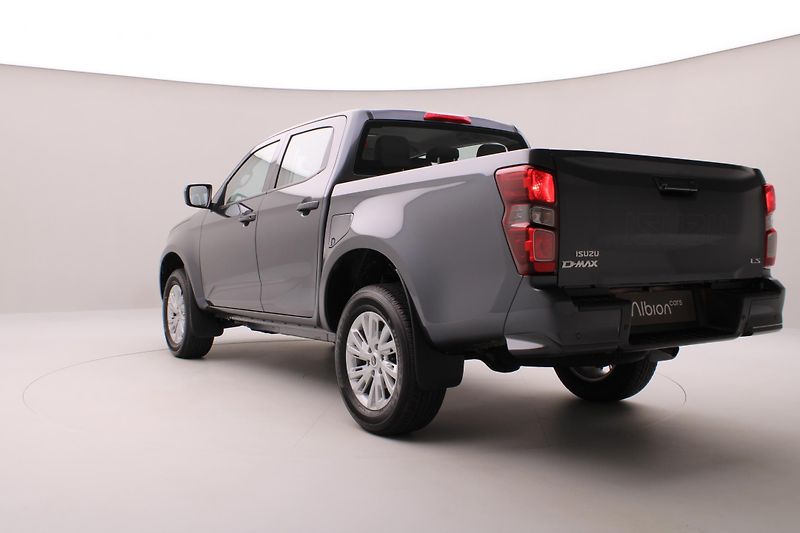 Isuzu D-Max (2025) Double Cab 1,9l LS 4x4 AUT - fotka 3 z 11