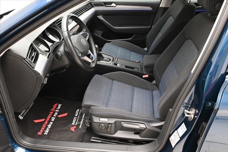 Volkswagen Passat 1,4 GTE TSI 160 kW DSG SoH 92% - fotka 13 z 33