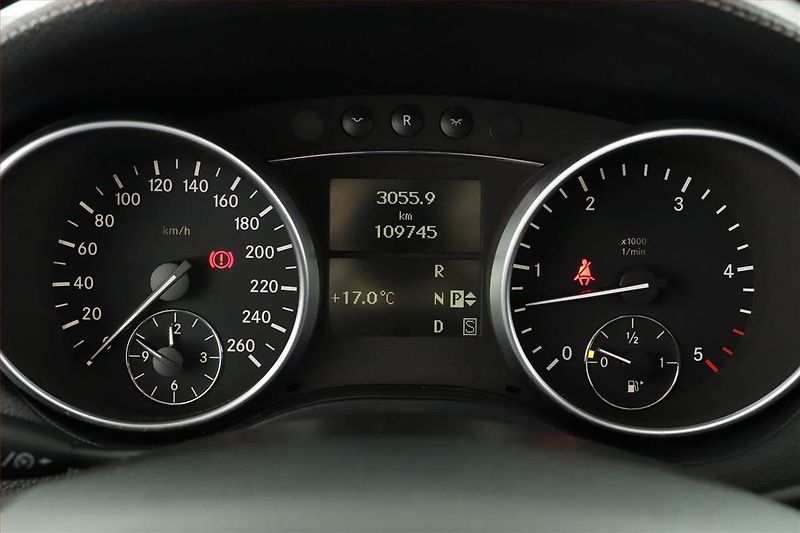 Mercedes-Benz GL (2006) 420 CDI, 4X4, Automat, Kůže - fotka 8 z 21