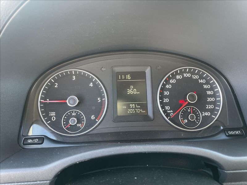 Volkswagen Caddy 2,0 TDi 103kw MAXI SOCCER 7mís - fotka 17 z 47