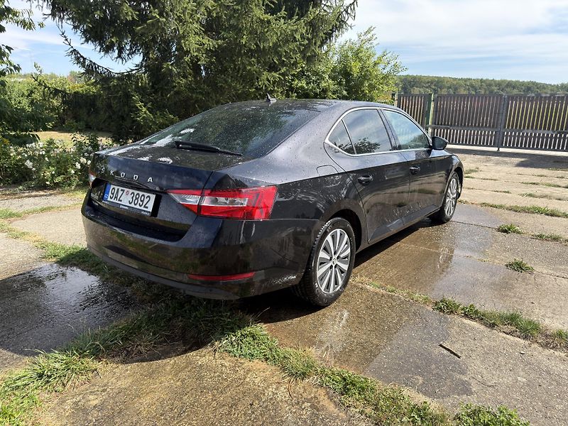 Škoda Superb (2023) - fotka 5 z 23