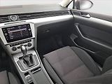 Volkswagen Passat (2018) 2.0 TDI, Automat, Navi - náhled 8