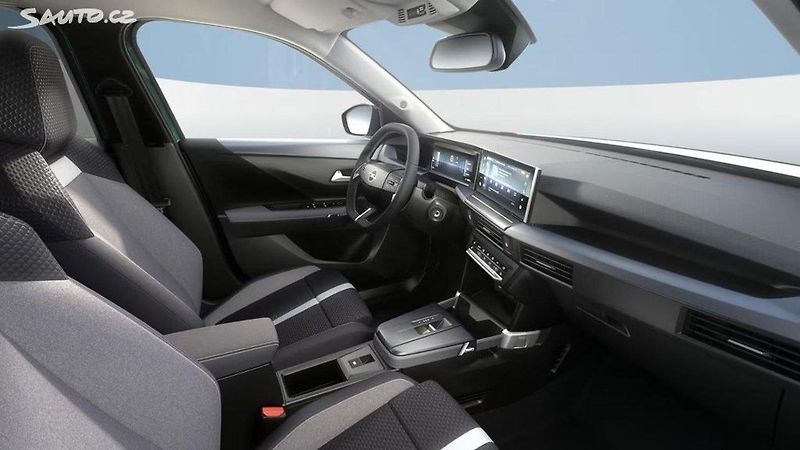 Opel Frontera (2026) GS hybrid 1,2 Turbo 145k - fotka 5 z 8