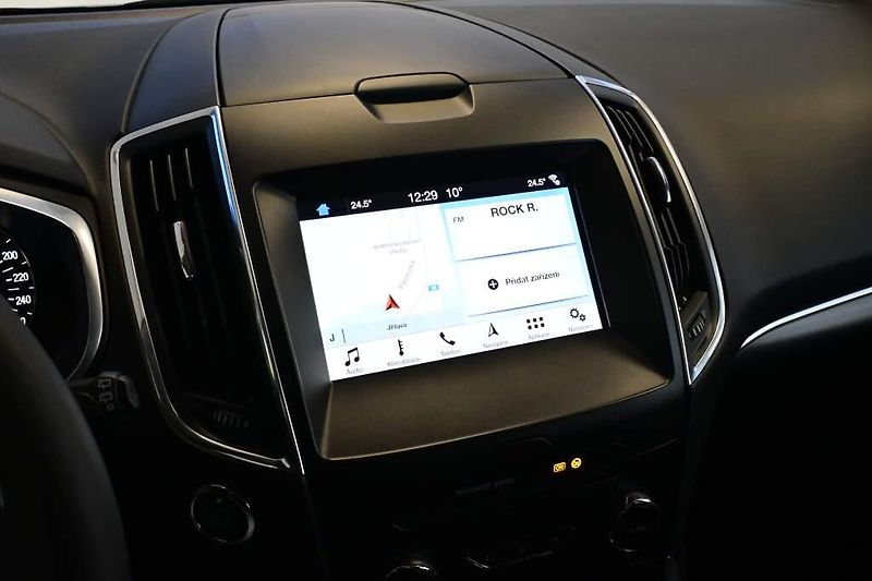 Ford S-MAX (2019) 2.0 TITANIUM 8AT ECOBLUE - fotka 16 z 31