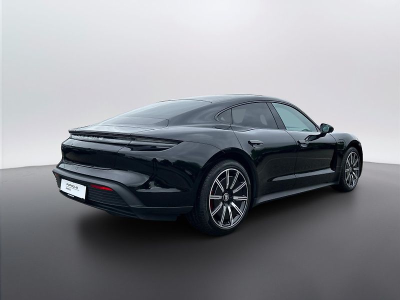 Porsche Taycan (2023) 4S - fotka 6 z 25