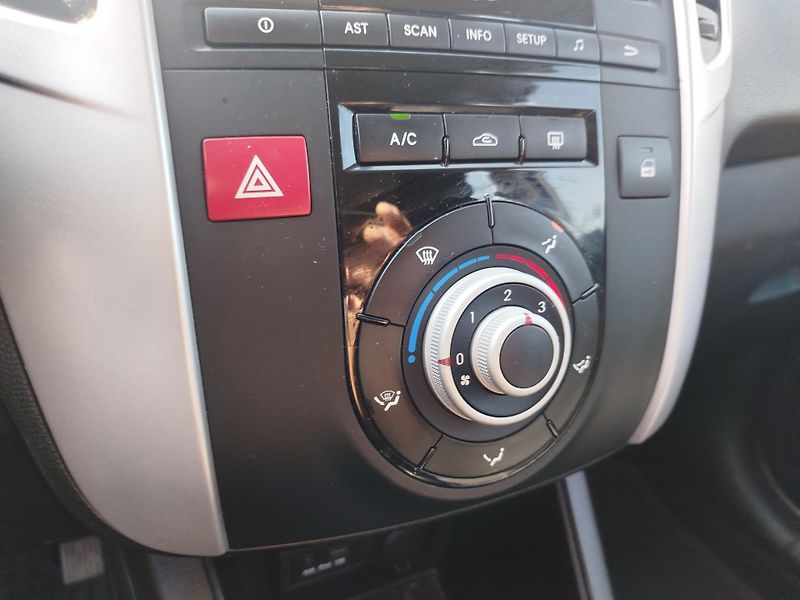 Kia Venga (2011) 1.4 CRDI - fotka 10 z 19