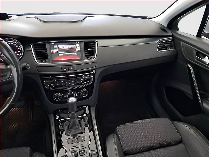 Peugeot 508 (2016) 2.0 BlueHDi, Automat, ČR,1.maj - fotka 8 z 22