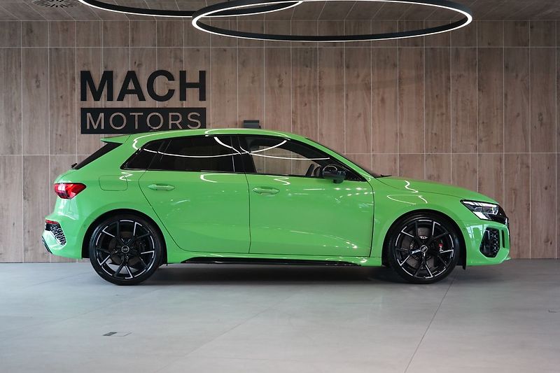 Audi RS 3 Sportback,Quattro, Matrix, B&O - fotka 6 z 44