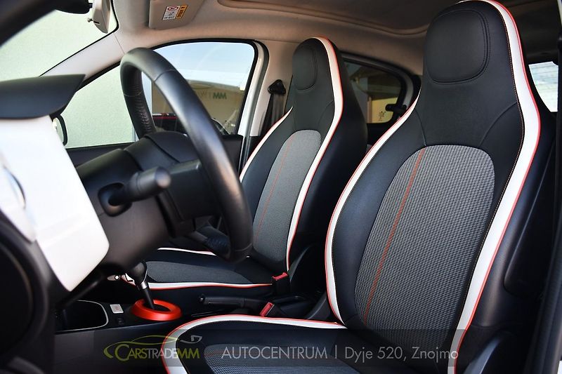 Renault Twingo ZE VIBES VÝHŘEV - fotka 11 z 55