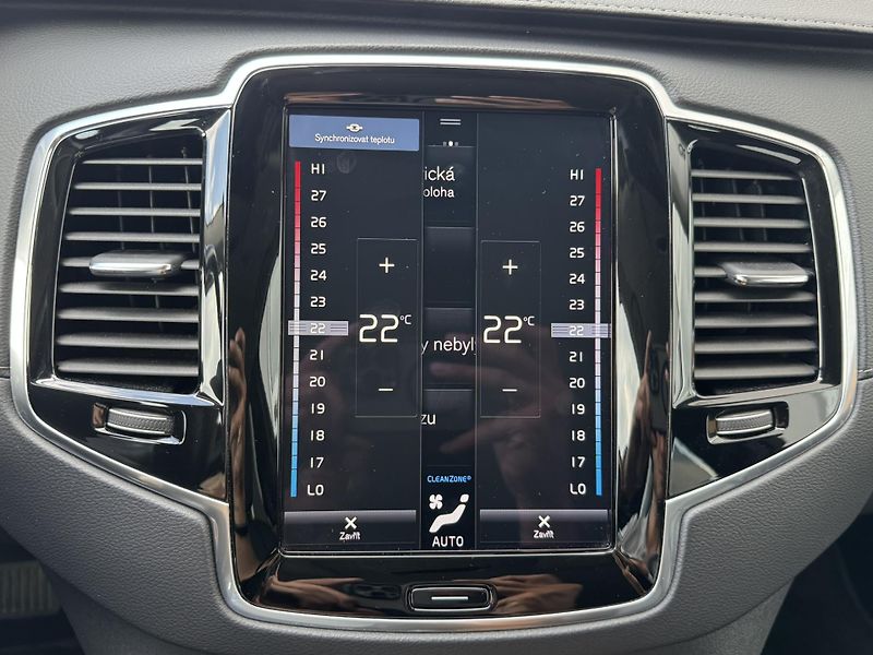 Volvo XC90 B5 (nafta) AWD // TZ // 1. maj - fotka 42 z 49