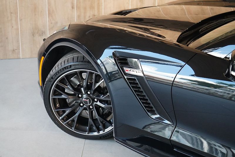 Chevrolet Corvette C7 Z06, EU verze, Head-up - fotka 17 z 45