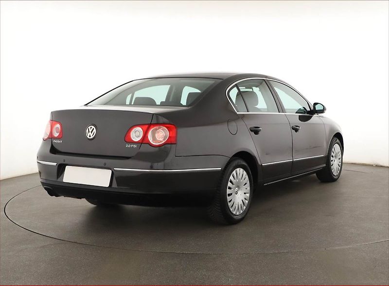 Volkswagen Passat (2005) 2.0 FSI, Automat, nová STK - fotka 5 z 15