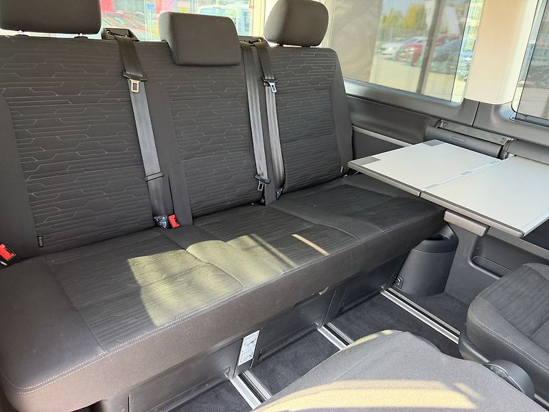 Volkswagen Multivan Comfortline  7míst 2,0TDI 110k - fotka 15 z 19