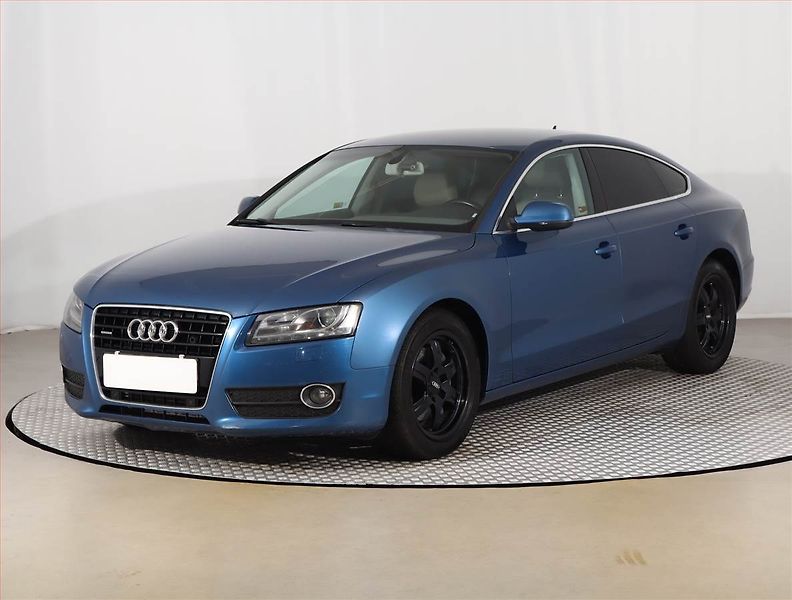 Audi A5 (2011) 3.0 TDI, 4X4, Serv.kniha - fotka 2 z 22