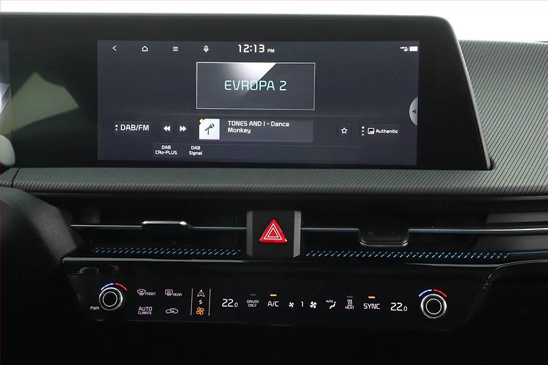 Kia EV6 (2023) AWD 77.4 kWh, SoH 100% - fotka 10 z 27