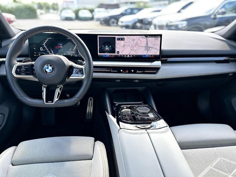 BMW Řada 5 520d xDrive M-Sport Pro Venti - fotka 11 z 13
